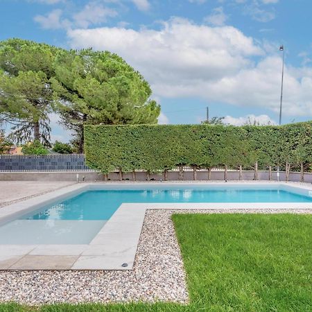 -Free Pool And Parking- Garda House Apartments 卡斯特努沃德加尔达 外观 照片