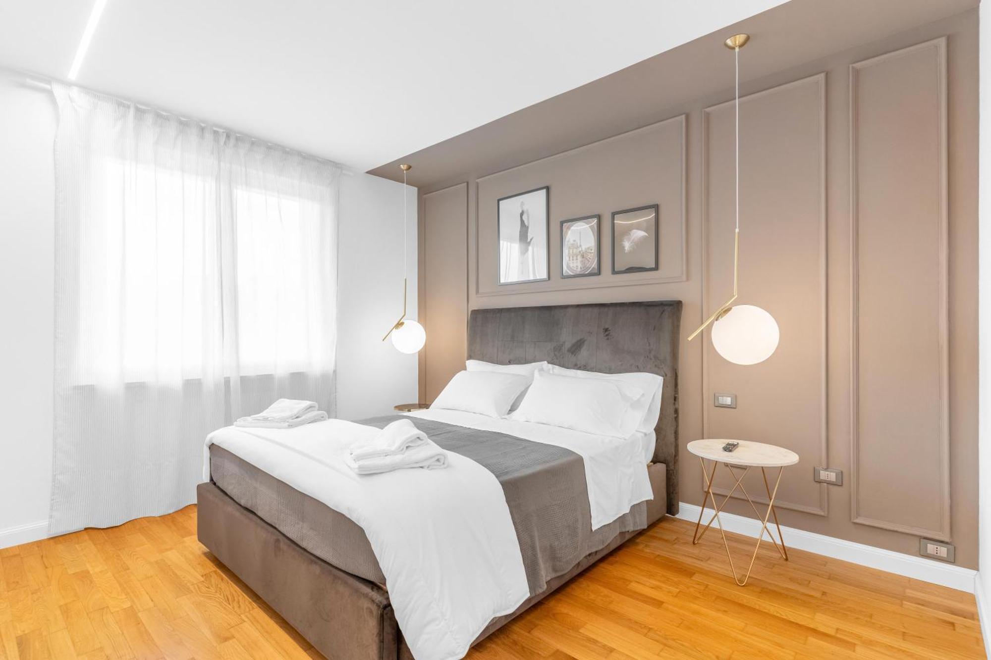 -Free Pool And Parking- Garda House Apartments 卡斯特努沃德加尔达 外观 照片